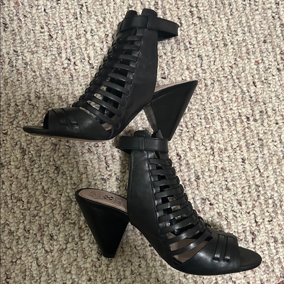 Vince Camuto black sandal strappy gladiator 6.5 - Picture 2 of 6